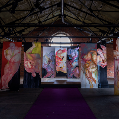 Выставка Алисы Гореловой «За пределами формы»