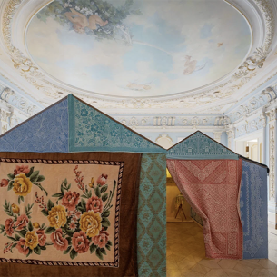 Выставка «Все напоказ?» продлевается до 30 июня