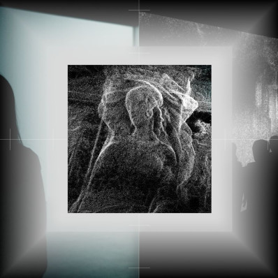 Мультимедийная выставка "Inside"